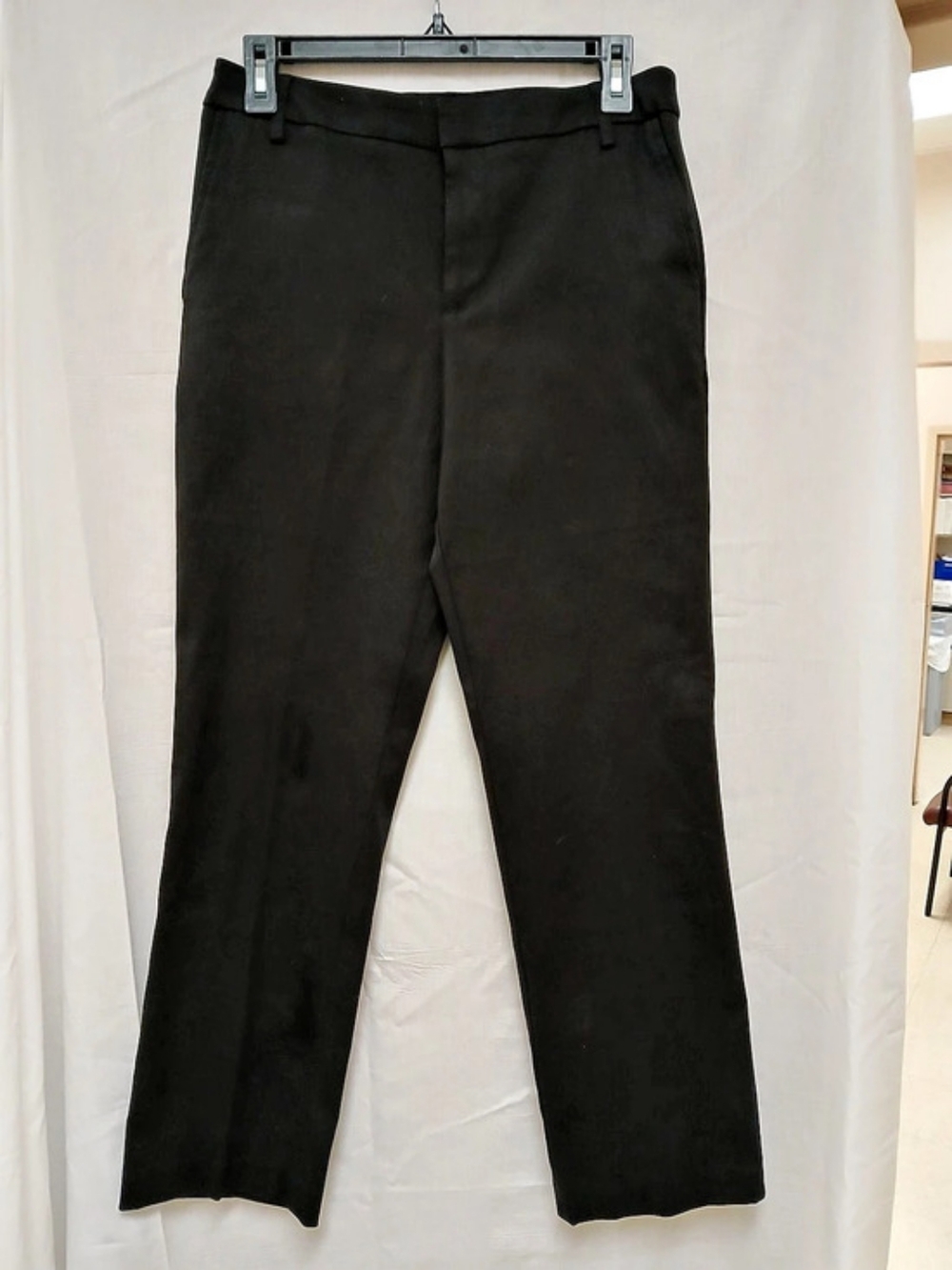 Time and Tru Straight Leg Pants in Black Size 6 Like New